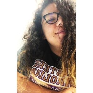 Meet your Posher, Brittney